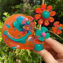 Load image into Gallery viewer, Pink &amp; Teal Smiley Kinetic
