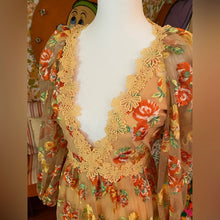 Load image into Gallery viewer, NEW Lace Floral Maxi Dress XS
