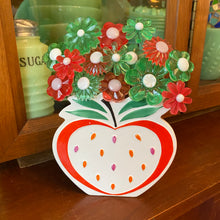 Load image into Gallery viewer, Apple Pocket with Flowers
