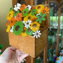 Load image into Gallery viewer, Recipe Box with Flowers
