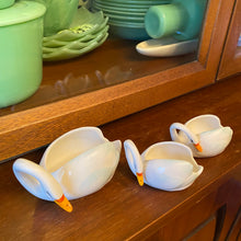 Load image into Gallery viewer, Swan TRIO Planters
