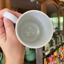 Load image into Gallery viewer, Four Pedestal Mugs Floral
