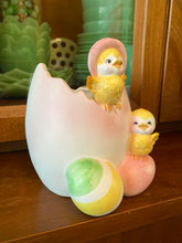 Load image into Gallery viewer, Napco Chick Planter
