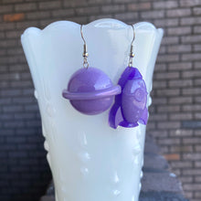 Load image into Gallery viewer, Light Purple PLANET &amp; SHIP Combo Earrings
