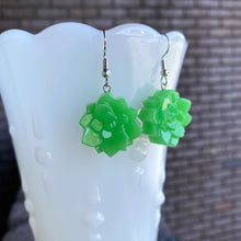 Load image into Gallery viewer, Green SUCCULENT Earrings
