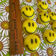 Load image into Gallery viewer, Bright Yellow Smiley Pin
